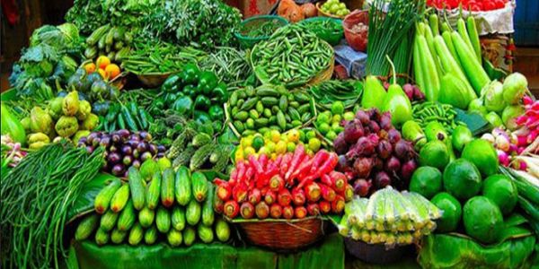 গরমে সুস্থ থাকতে খাবেন যেসব সবজি